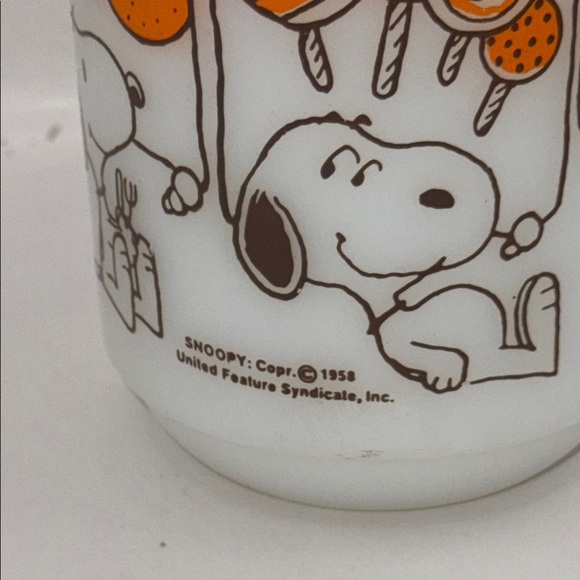 Vintage Fire King Snoopy Sweet Dreams Coffee Mug milk glass 1958 - Picture 6 of 7